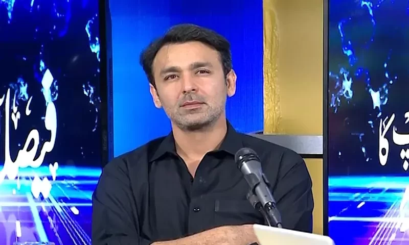 فرخ حبیب نے بغیر کسی دباؤ کے پی ٹی آئی چھوڑنے کا اعلان کیا، علی موسیٰ گیلانی