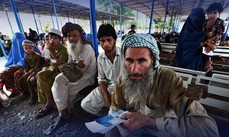 ڈیڈلائن ختم ہوتے ہی کراچی میں تارکین وطن کیخلاف کارروائی، 4 افغان شہری گرفتار