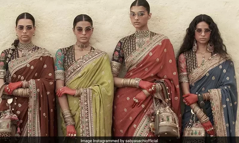 برائیڈل ہیریٹیج یا &rsquo;جنازہ کلیکشن&lsquo;، ماڈلز نے کام بگاڑ دیا