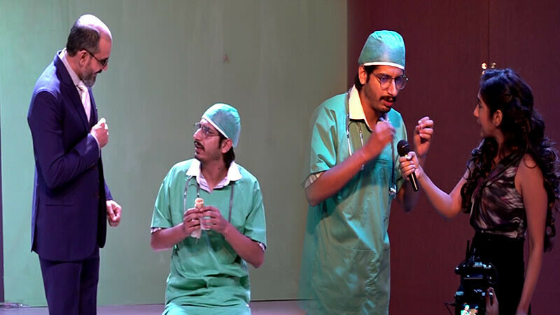 وبائی مرض کے پھوٹنے کے بعد کے حالات پر مبنی تھیٹر پلے دی وائٹ پلگ