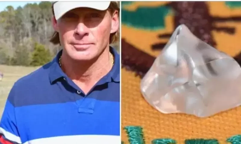 امریکی شہری کروڑوں مالیت کے ہیرے کو کانچ کا ٹکڑا سمجھتا رہا