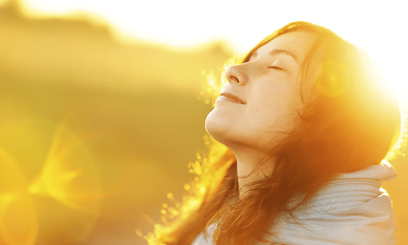 دھوپ سے اپنی جلد کو بچانے کا آسان طریقہ