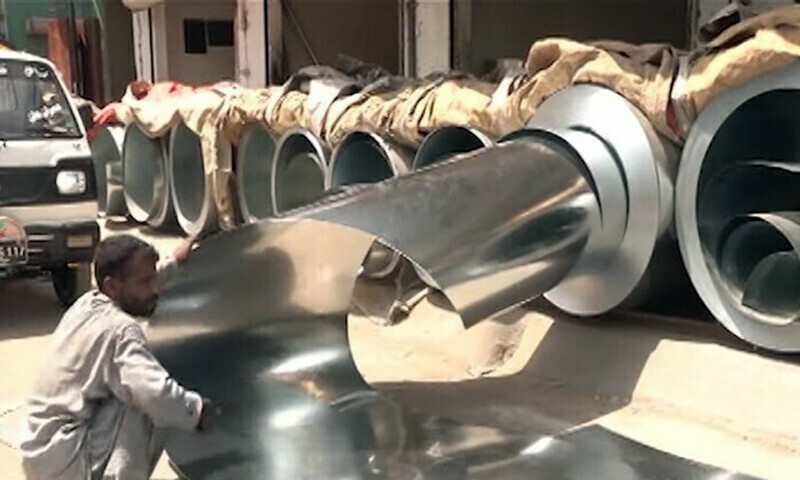 پاکستان میں لوہے کی فی ٹن قیمت میں 20 سے 22 ہزار روپے کی کمی