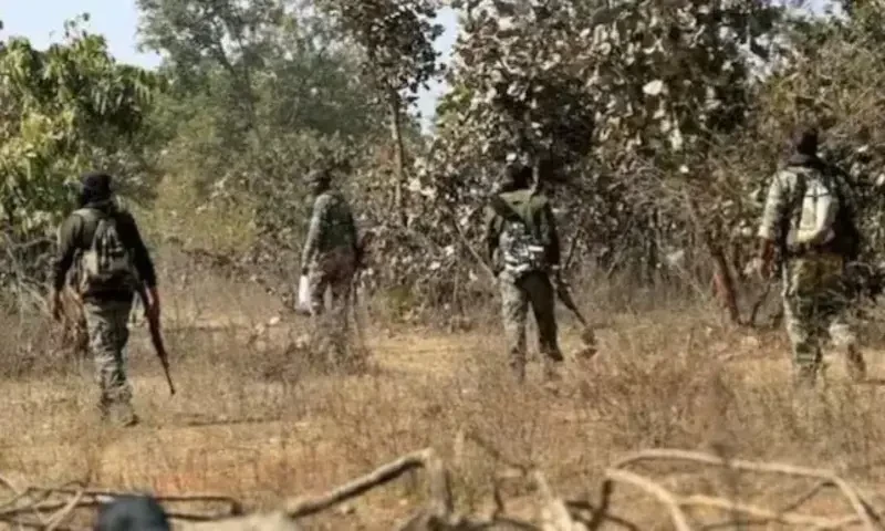 بھارت میں 8 گھنٹے طویل جھڑپ میں 13 ہلاک