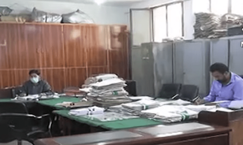 سرکاری نوکری کے جعلی اشتہارات کے جھانسے میں نہ آئیں