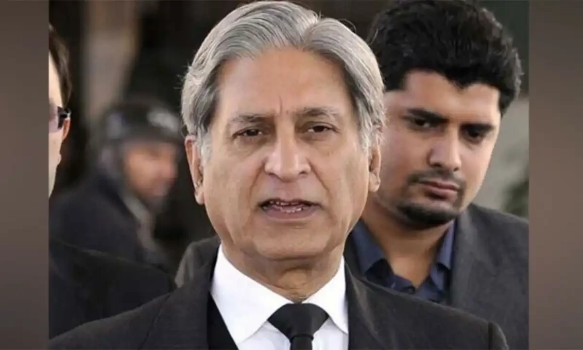 عمران کو جیل سے جلدی باہر آتا نہیں دیکھ رہا، اپنے لیے خود رکاوٹیں کھڑی کیں،اعتزاز