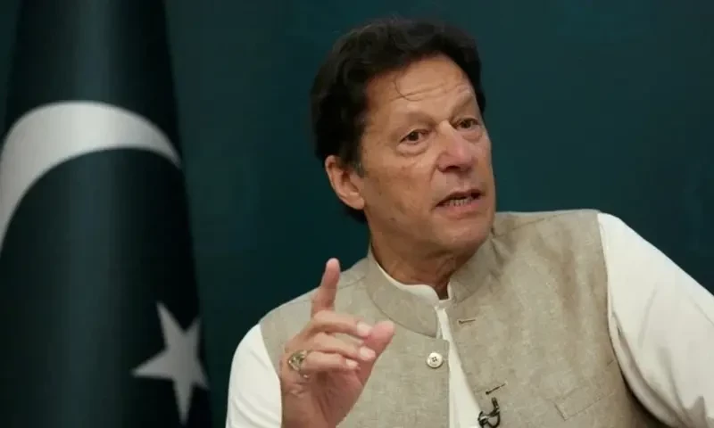 Imran Khan ready to break the ice, calls for dialogue