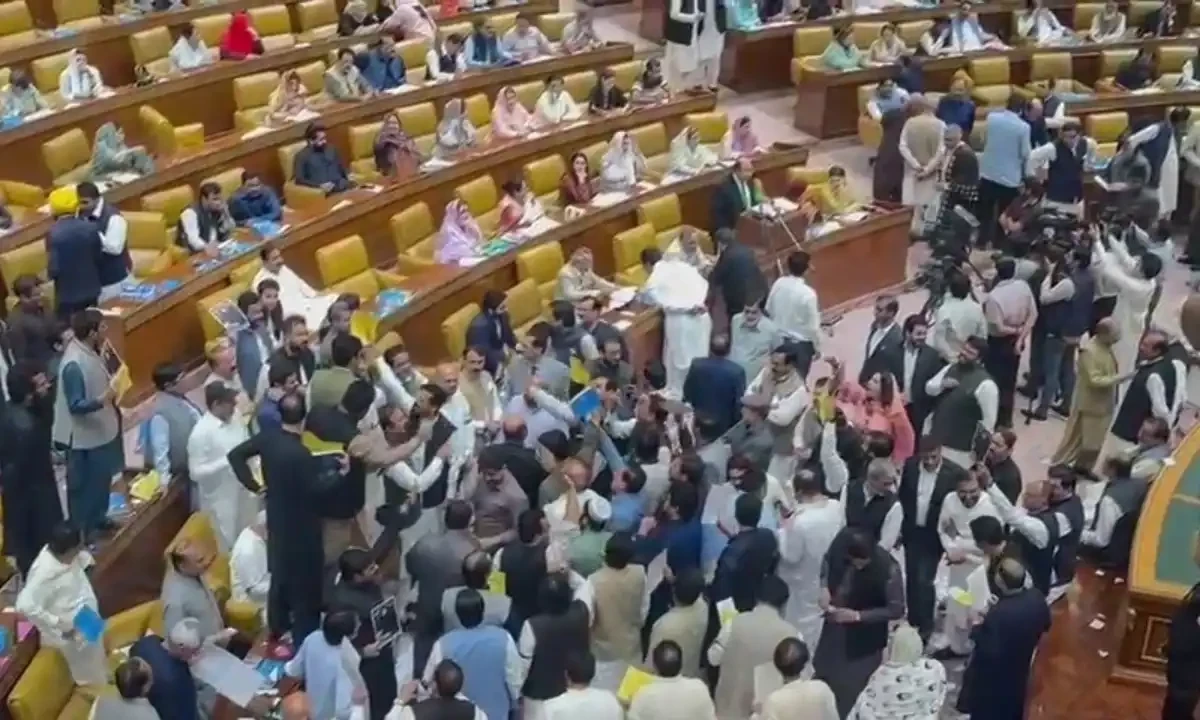 تنخواہوں پنشن میں اضافہ، مفت سولر سسٹم اور وائی فائی، پنجاب کی تاریخ کا سب سے بڑا ٹیکس فری سرپلس بجٹ پیش