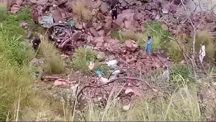 مظفرآباد میں جیپ کھائی میں گرنے سے 13 افراد جاں بحق