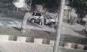 کراچی میں سعودی عرب سے واپس پہنچنے والی فیملی کو پیچھا کرکے لوٹ لیا