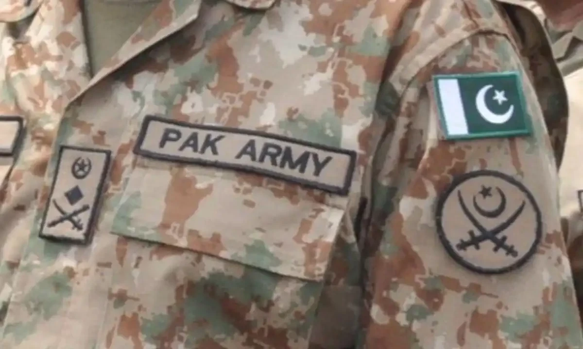 فوج میں احتساب کا نظام بہت سخت ہے، افسر جرم کرے یا سپاہی احتساب کا عمل ایک جیسا ہوتا ہے، سابق فوجی افسران