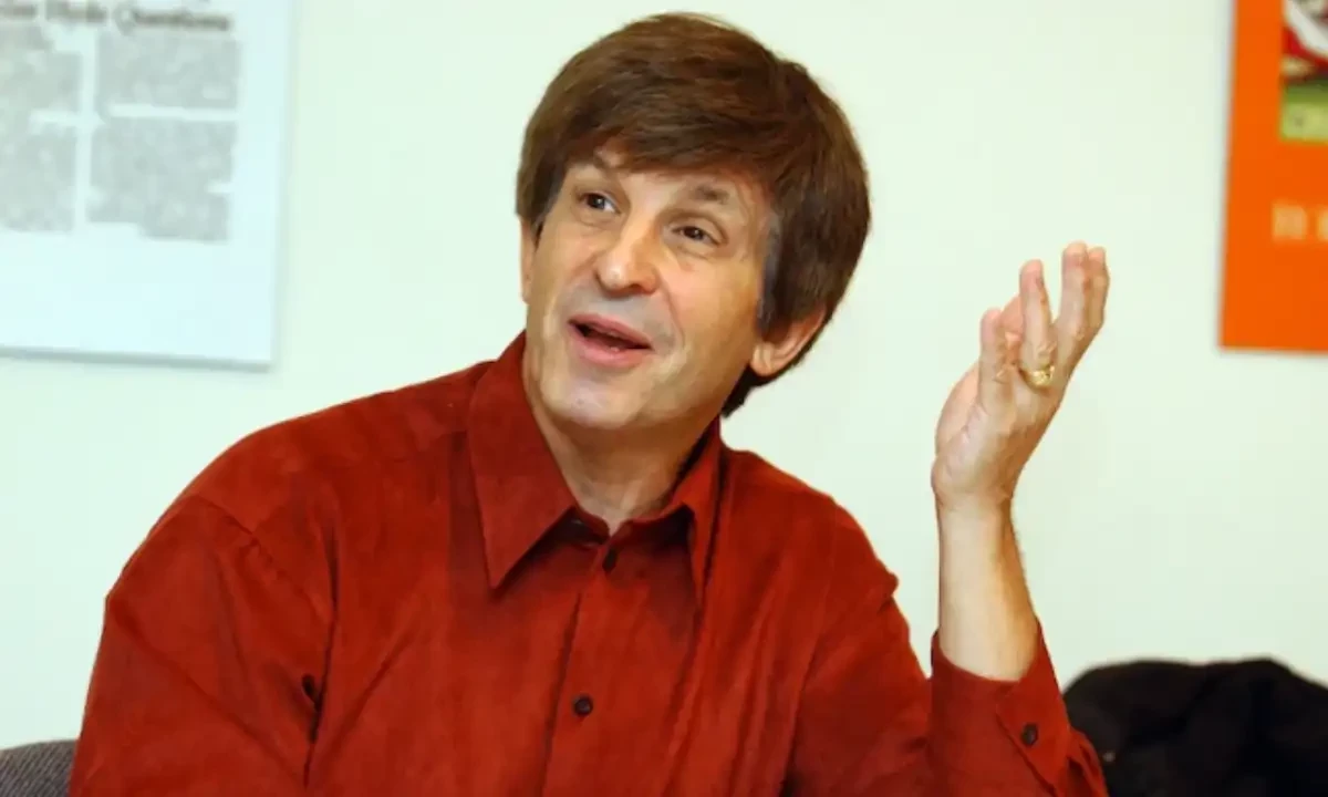 امریکی انتخابات کے نوسٹراڈیمس نے کملا ہیرس کی فتح کی پیش گوئی کردی