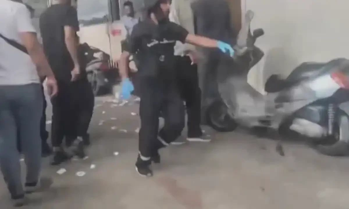 لبنان، ایرر میسج کے بعد پیجر وائبریٹ ہونے لگا، بند کرنے کیلئے بٹن دیا تو دھماکا ہوگیا، نئی تفصیلات میں انکشاف