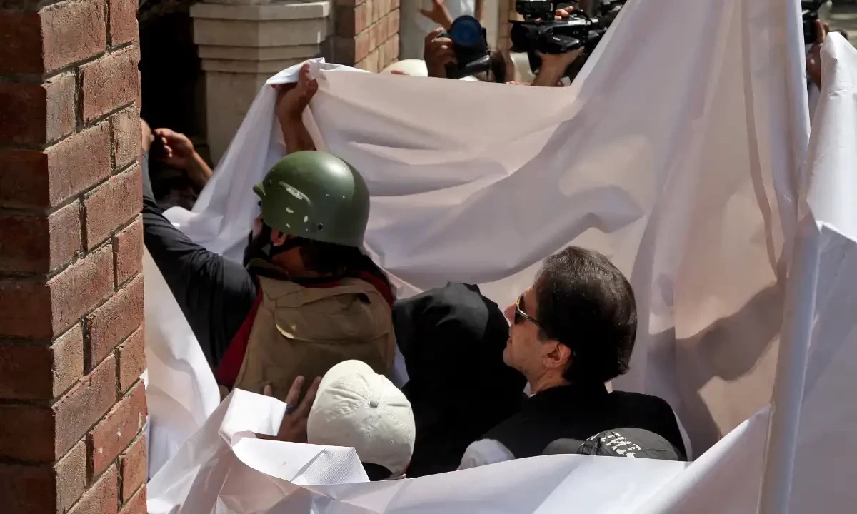 ٹرائل کورٹ کو 190 ملین پاؤنڈ کیس کا حتمی فیصلہ سنانے سے روک دیا گیا