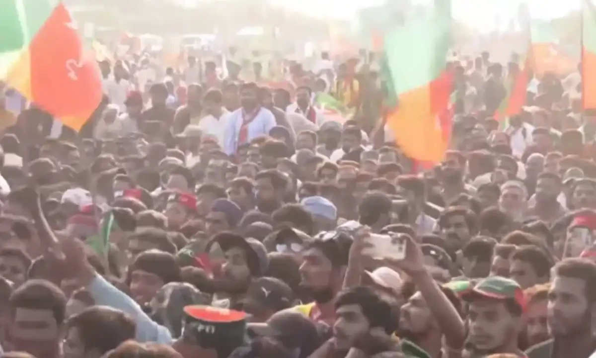 راستہ نہ ملنے پر گنڈاپور کی جھلاہٹ، شاہراہوں کی بندش پر حکومتی دعوے ہَوا