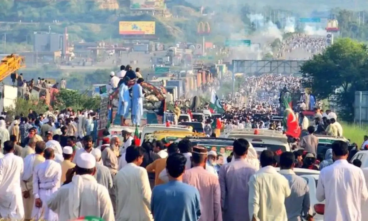 راولپنڈی احتجاج میں 100 سے زائد گرفتاریاں، علی امین گنڈاپور راولپنڈی سے 50 کلومیٹر دور سے واپس، ’احتجاج ریکارڈ کرا دیا‘،