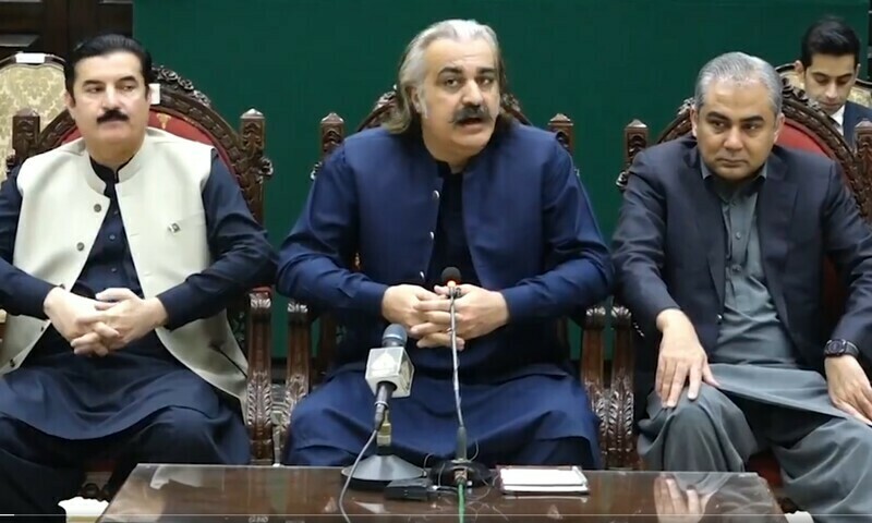 وزیراعلیٰ خیبرپختونخوا کو قومی جرگے سے بات چیت کا اختیار مل گیا، پشتون قومی جرگہ کی مشروط اجازت دئے جانے کا امکان