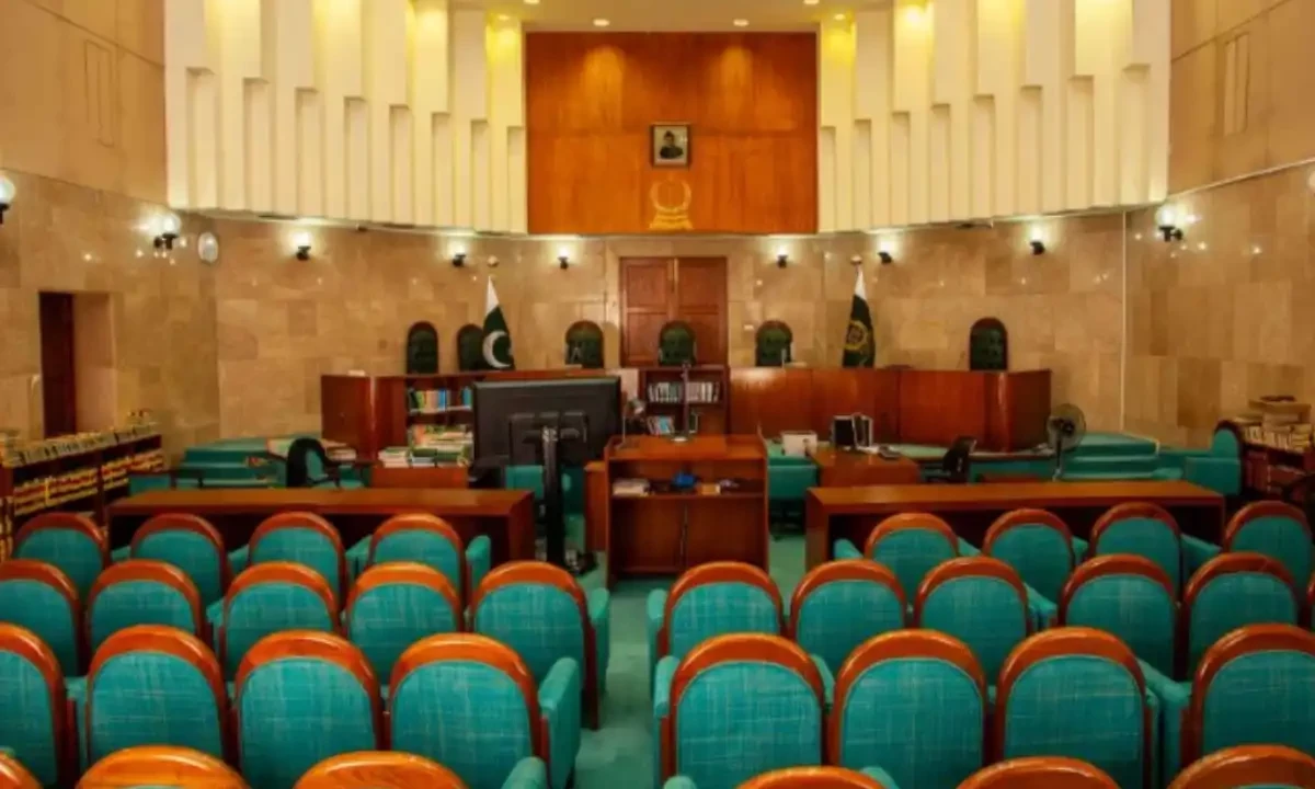 سپریم کورٹ کا آئینی بینچ کل سے کونسے مقدمات سنے گا؟