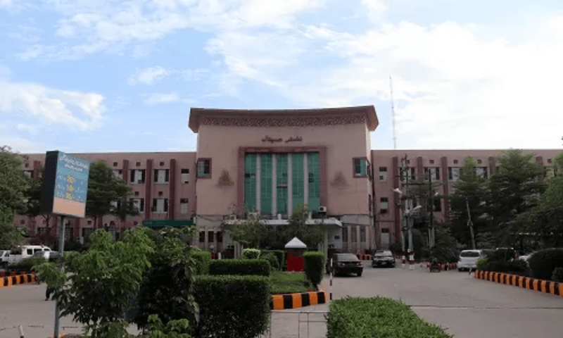 ملتان کے نشتر اسپتال میں مریضوں میں ایڈز پھیلنے کی وجہ سامنے آگئی