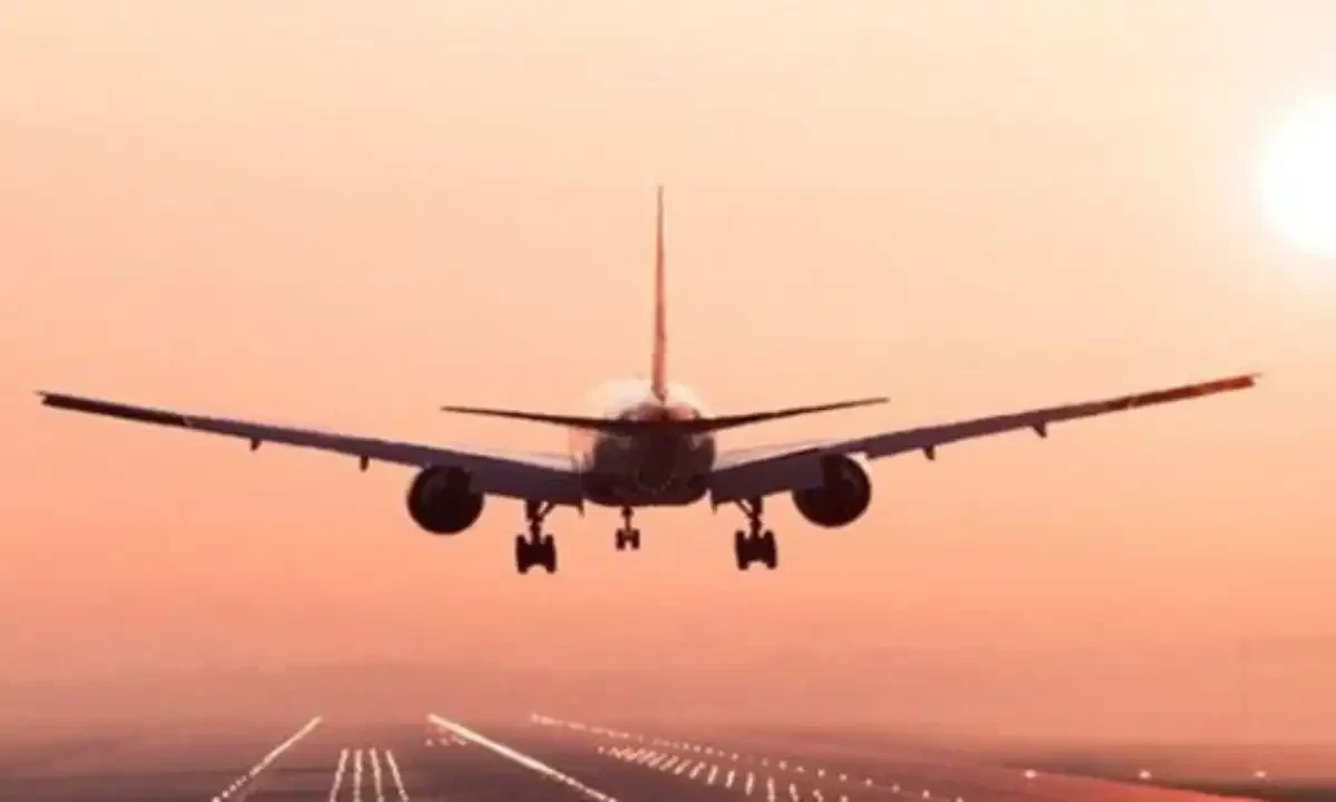 دہلی سے جدہ جانے والی بھارتی پرواز کی کراچی میں لینڈنگ
