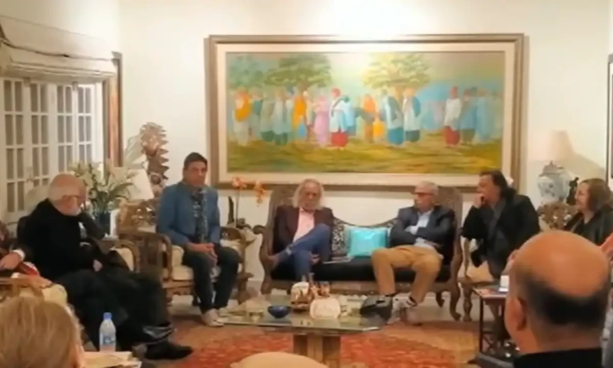 کراچی کے سرد موسم سے ادبی فضا گرم، معروف شاعرہ ناصرہ زبیری کی رہائش گاہ پر محفل مشاعرہ کا انعقاد