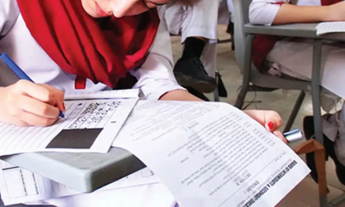 انٹرمیڈیٹ سال اول کے پرچوں کی اسکروٹنی پر عائد فیس ختم