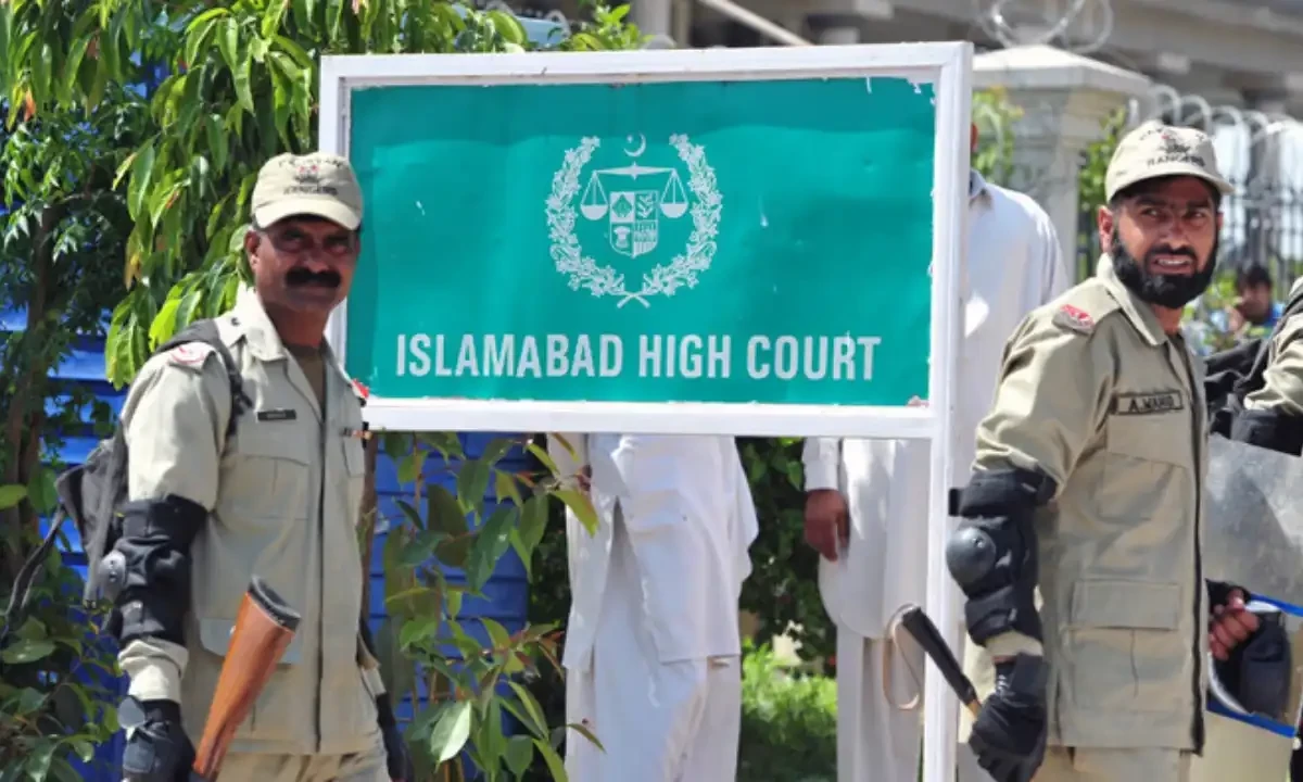 In this file photo, Pakistani paramilitary soldiers exiting the high court in Islamabad. AFP In this file photo, Pakistani paramilitary soldiers exiting the high court in Islamabad. AFP