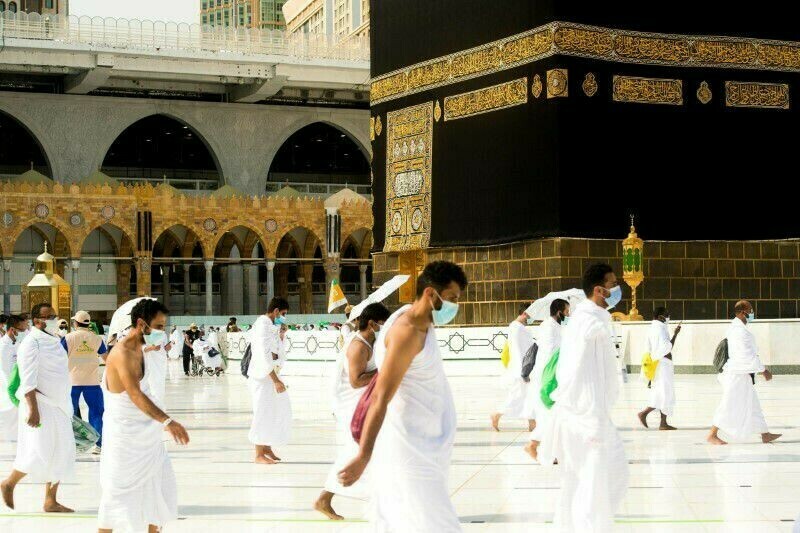 Muslim pilgrims wearing face masks perform tawaaf around the Holy Kaabah. Reuters/File Muslim pilgrims wearing face masks perform tawaaf around the Holy Kaabah. Reuters/File