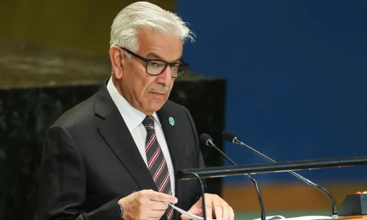 Imran Khan wanted army to become subsidiary of PTI, says Defence Minister Asif