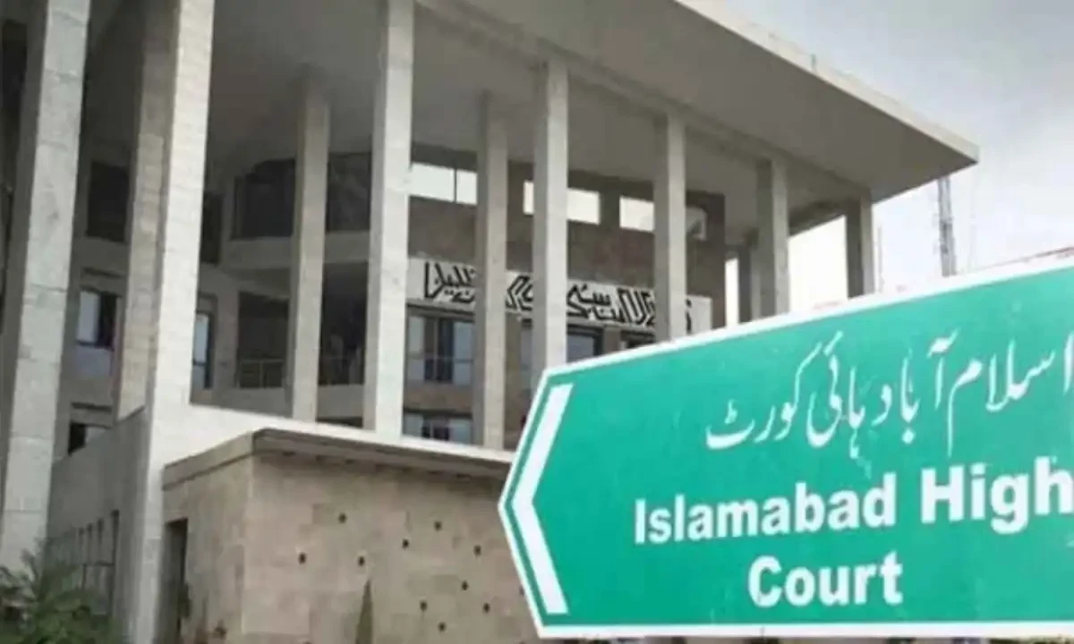 بانی پی ٹی آئی کی جیل سپرٹینڈنٹ و دیگر کیخلاف توہین عدالت کی دودرخواستوں پرریکارڈ طلب