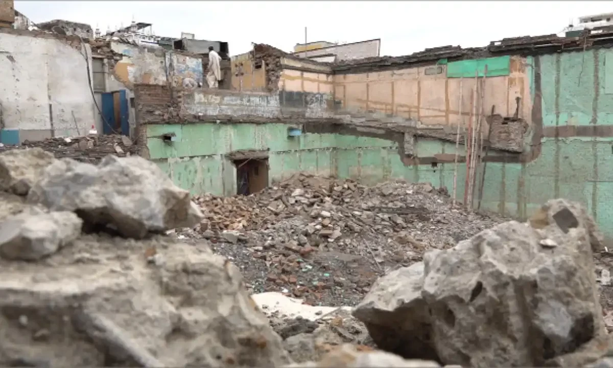 پشاور کا تاریخی سینما ملبے کا ڈھیر بن گیا، جدید بنانے کی کوششیں بھی کام نہ آئیں