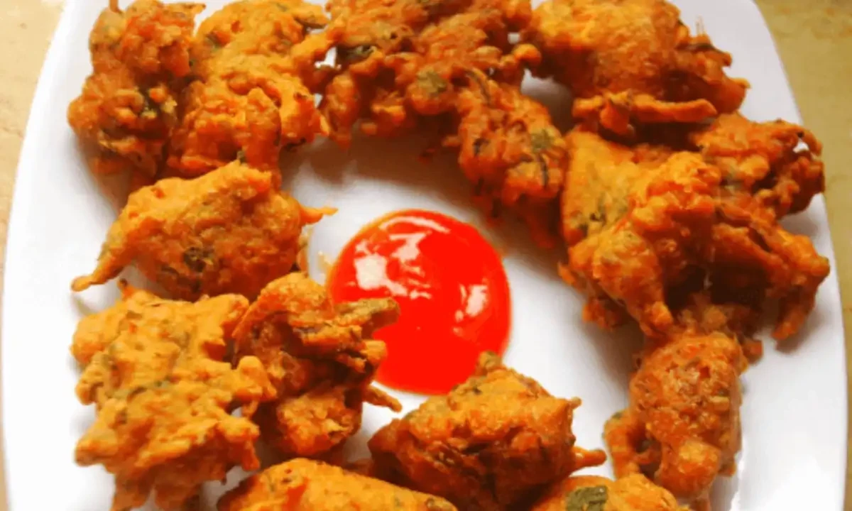 پکوڑے کا نام کیسے پڑا؟ دلچسپ اور مزاحیہ تاریخ