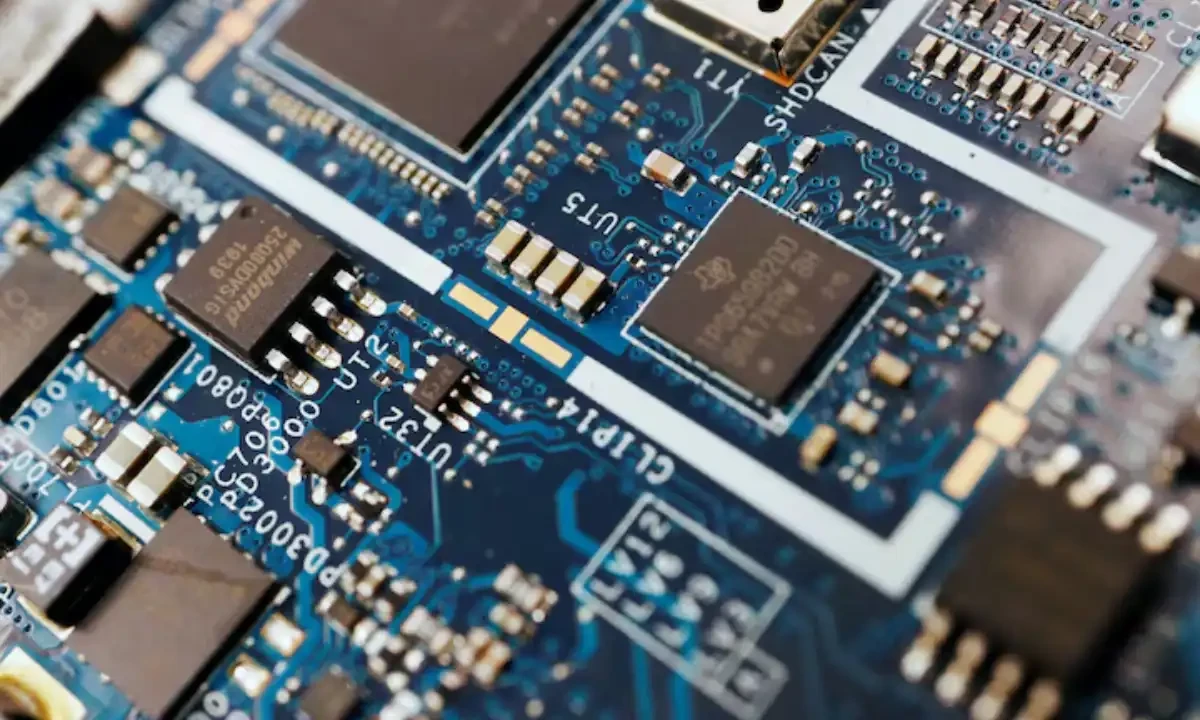 Semiconductor chips are seen on a circuit board of a computer in this illustration picture taken February 25, 2022. Reuters file Semiconductor chips are seen on a circuit board of a computer in this illustration picture taken February 25, 2022. Reuters file