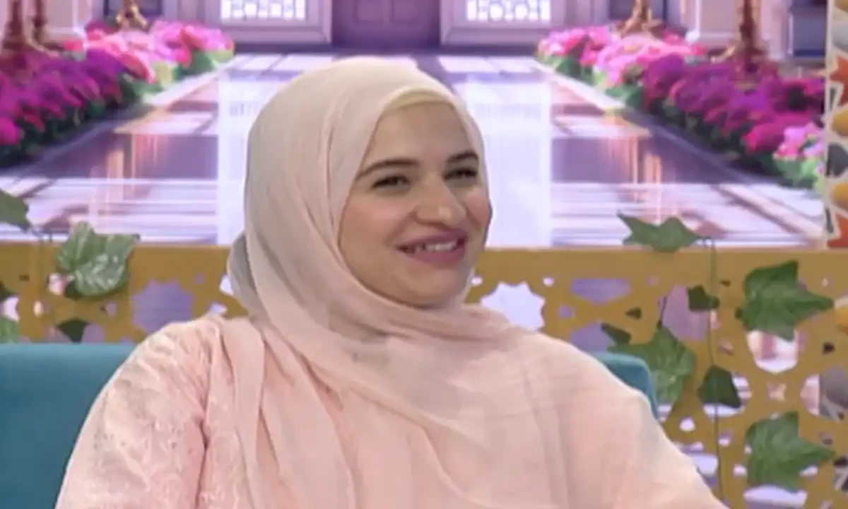 کیا شاعری کو بطور پیشہ اپنانا چاہیے؟