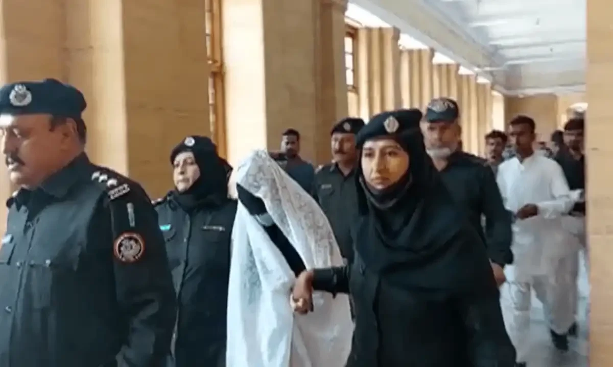 Dua Zehra at court. Screengrab via Aaj News/File Dua Zehra at court. Screengrab via Aaj News/File