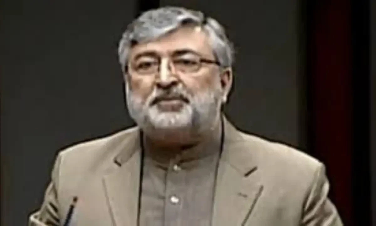 Senior JUI-F leader and Senator Kamran Murtaza. File photo Senior JUI-F leader and Senator Kamran Murtaza. File photo