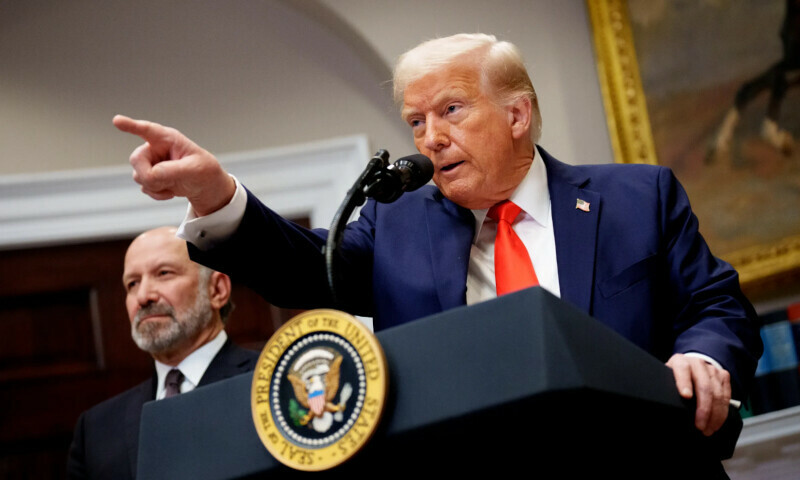 ٹرمپ کا یمنی حوثیوں کیخلاف فیصلہ کن کارروائی کا حکم، فضائی حملے میں 15 ہلاک