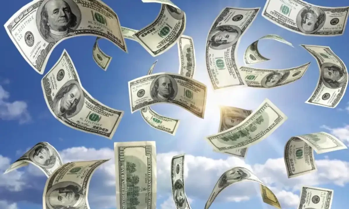 خواب نے 15 لاکھ ڈالرز کا انعام جتوا دیا، ملازمت سے فارغ شخص کی بڑی لاٹری