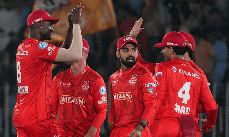 پی ایس ایل 10: اسلام آباد یونائیٹڈ نے پشاور زلمی کو 102 رنز سے شکست دے دی