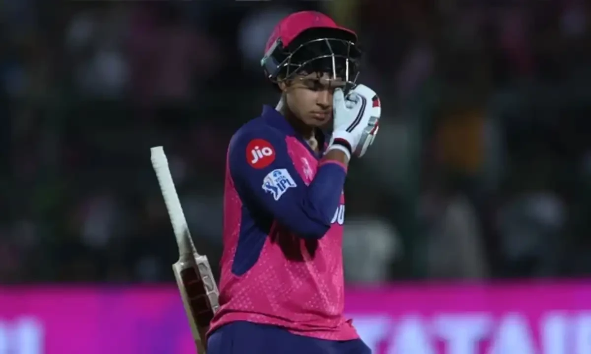 صرف 14 سال کی عمر میں چھکا لگا کر تاریخ بدل دی-نئے بھارتی کرکٹر کے چرچے