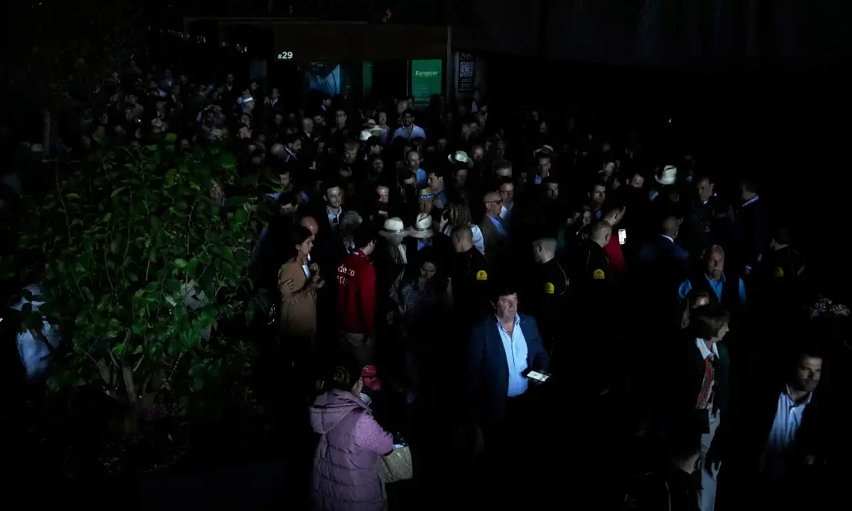 یورپ کے دو ملکوں میں ایک ساتھ بجلی کا بڑا بریک ڈاؤن، زندگی مفلوج، ایمرجنسی نافذ