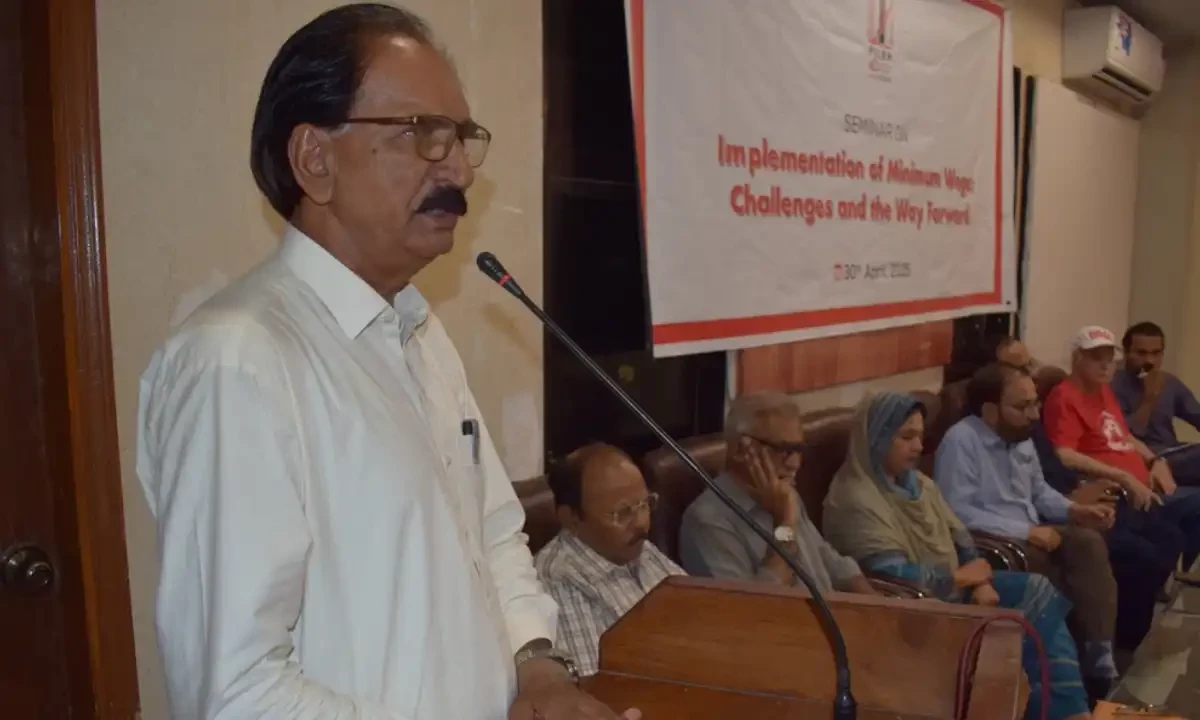 PILER hosts seminar to address the failure to implement minimum wage laws. Photo via Facebook/@Pakistan Institute of Labour Education and Research (PILER) PILER hosts seminar to address the failure to implement minimum wage laws. Photo via Facebook/@Pakistan Institute of Labour Education and Research (PILER)