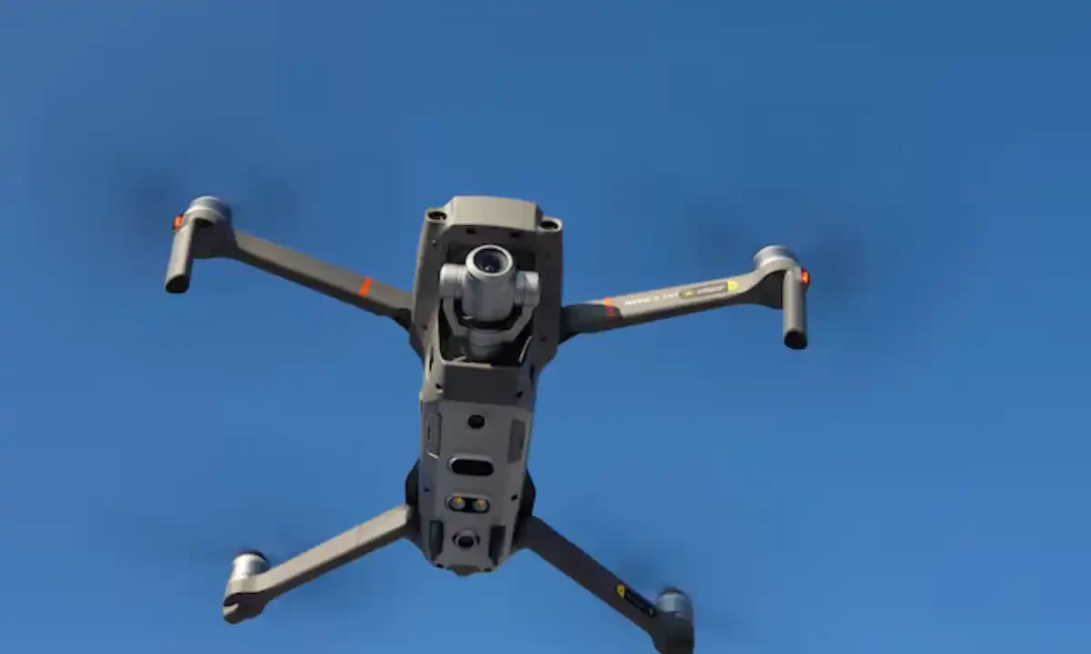 A drone is seen in the sky as Chinese drone maker DJI holds a demonstration to display an app that tracks a drone’s registration and owner in Montreal, Canada, November 13, 2019. Reuters A drone is seen in the sky as Chinese drone maker DJI holds a demonstration to display an app that tracks a drone’s registration and owner in Montreal, Canada, November 13, 2019. Reuters
