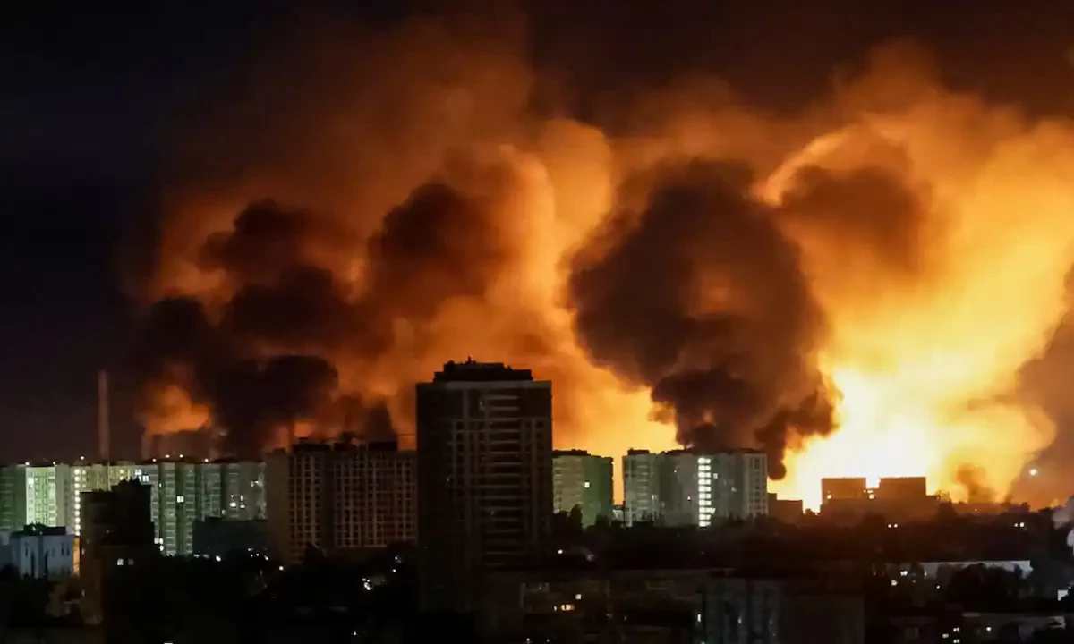 An explosion of a drone lights up the sky over the city during a Russian drone strike, amid Russia’s attack on Ukraine, in Kyiv, Ukraine May 24, 2025. REUTERS An explosion of a drone lights up the sky over the city during a Russian drone strike, amid Russia’s attack on Ukraine, in Kyiv, Ukraine May 24, 2025. REUTERS