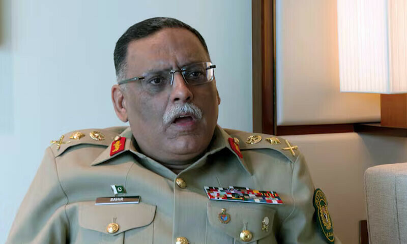پاکستان کے چیئرمین جوائنٹس چیفس آف اسٹاف کمیٹی جنرل ساحر شمشاد مرزا 30 مئی 2025 کو سنگاپور میں آئی آئی ایس ایس شنگریلا ڈائیلاگ سیکیورٹی سمٹ کے موقع پر روئٹرز کو دیے گئے ایک انٹرویو کے دوران گفتگو کرتے ہوئے پاکستان کے چیئرمین جوائنٹس چیفس آف اسٹاف کمیٹی جنرل ساحر شمشاد مرزا 30 مئی 2025 کو سنگاپور میں آئی آئی ایس ایس شنگریلا ڈائیلاگ سیکیورٹی سمٹ کے موقع پر روئٹرز کو دیے گئے ایک انٹرویو کے دوران گفتگو کرتے ہوئے