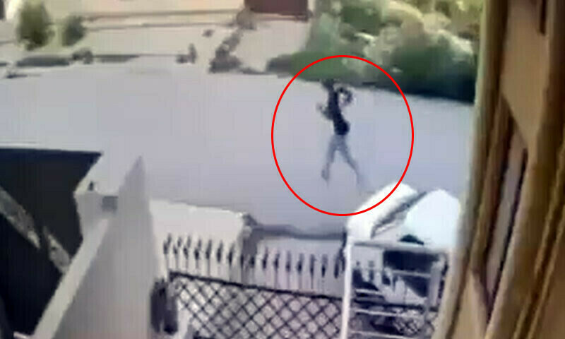 CCTV footage shows the suspect escaping. Screengrab CCTV footage shows the suspect escaping. Screengrab