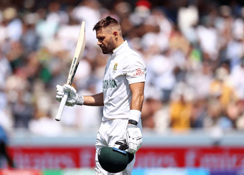 South Africa’s Aiden Markram raises his bat to acknowledge the crowd and walks back to the Lord’s Pavilion after losing his wicket, caught out by Australia’s Travis Head off the bowling of Josh Hazlewood. – Reuters South Africa’s Aiden Markram raises his bat to acknowledge the crowd and walks back to the Lord’s Pavilion after losing his wicket, caught out by Australia’s Travis Head off the bowling of Josh Hazlewood. – Reuters