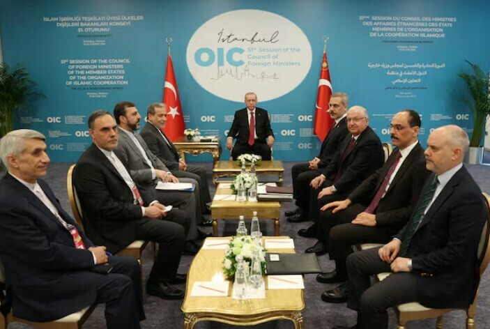 Turkey’s President Tayyip Erdogan meets with Iranian Foreign Minister Abbas Araghchi as they are flanked by Turkish Foreign Minister Hakan Fidan and members of Turkish and Iranian delegations, during the 51st Session of the Council of Foreign Ministers of the Organisation of Islamic Cooperation (OIC), in Istanbul, Turkey, June 21 @RUETERS Turkey’s President Tayyip Erdogan meets with Iranian Foreign Minister Abbas Araghchi as they are flanked by Turkish Foreign Minister Hakan Fidan and members of Turkish and Iranian delegations, during the 51st Session of the Council of Foreign Ministers of the Organisation of Islamic Cooperation (OIC), in Istanbul, Turkey, June 21 @RUETERS