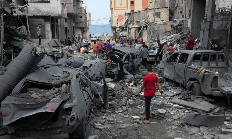 غزہ میں اسرائیل کے وحشیانہ حملے جاری، 24 گھنٹوں میں مزید 51 فلسطینی شہید