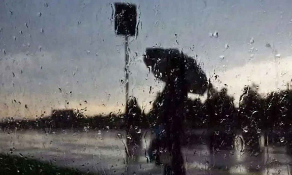 Light drizzle continues in parts of Karachi